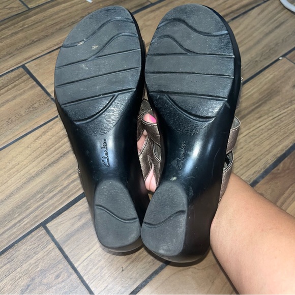 Clarks Bendables‎ Brown Bronze Sandals 10M - Picture 5 of 6